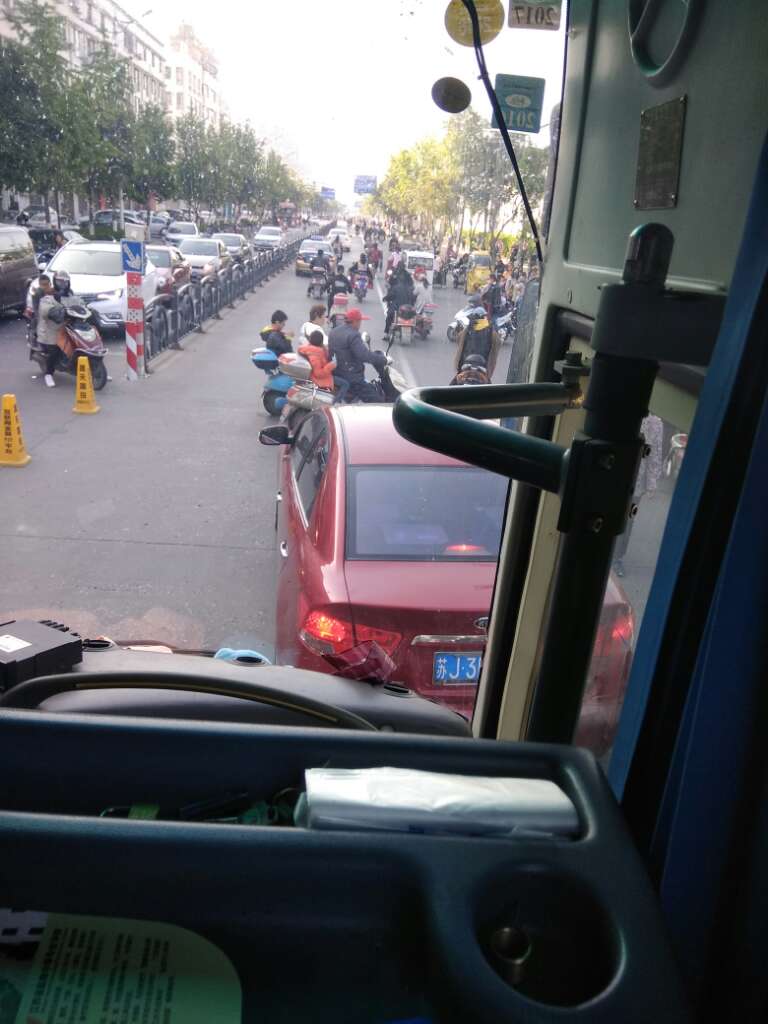 093255z70cq2pdaxalagoc.jpg